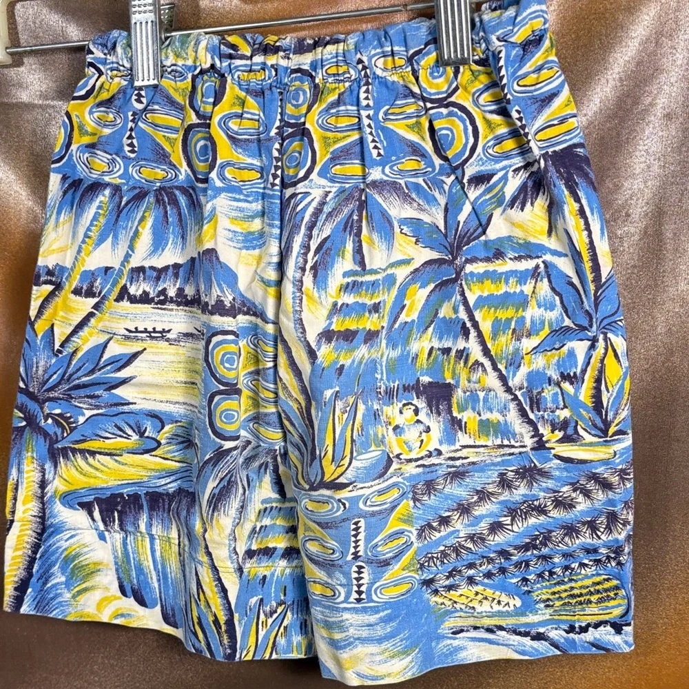 Vintage 50’s Hawaiian‎ Floral Blue and Yellow Childs Shorts set box G